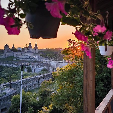 Будинок З Видом На Стару Фортецю Camenița Exterior foto